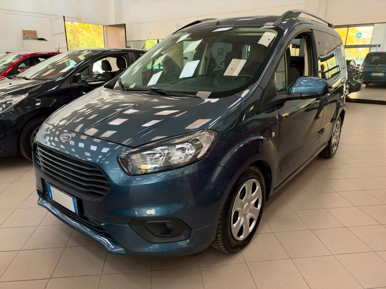 Ford Tourneo Courier 1.5 TDCI Turbo Diesel EURO 6 100 CV S&S Plus