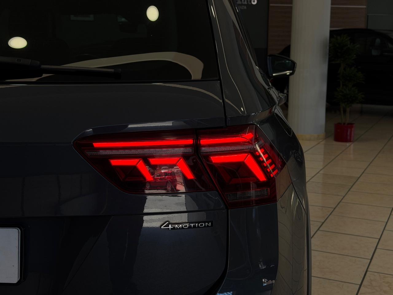 Volkswagen Tiguan 2.0 TDI 200 CV SCR DSG 4MOTION R-Line