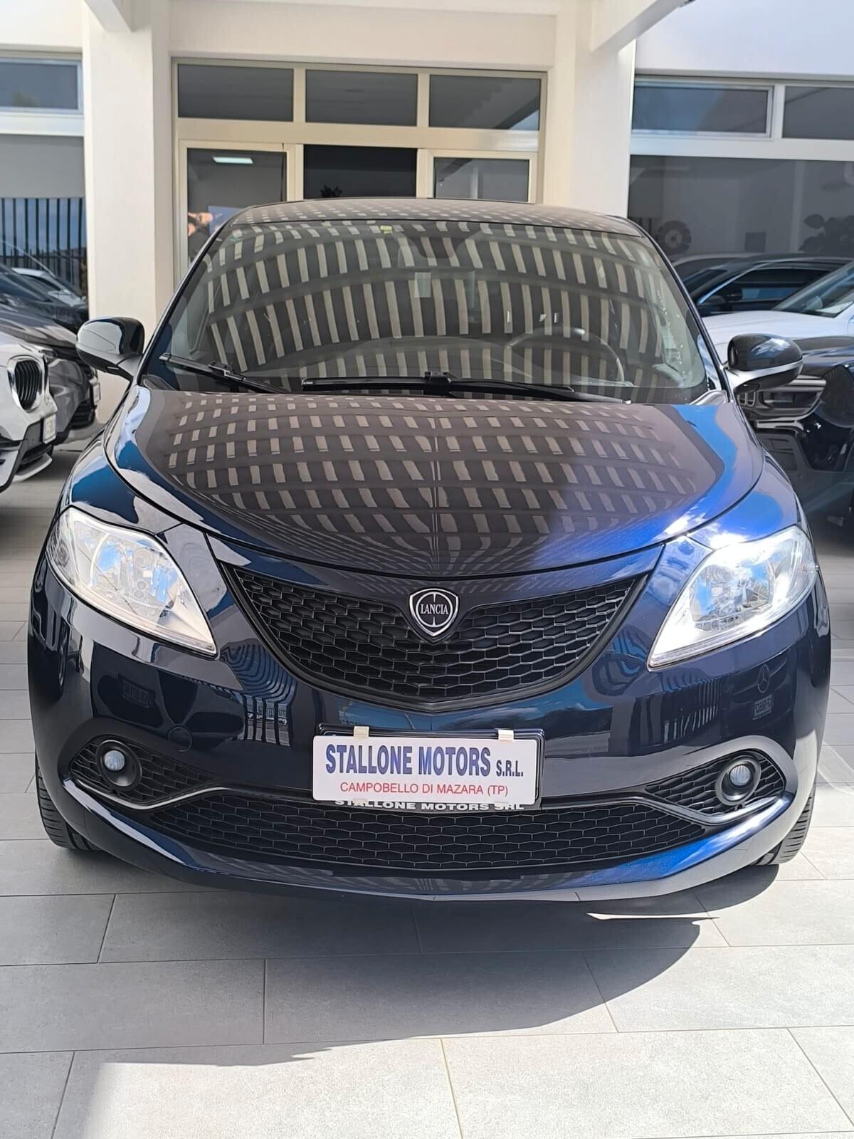 Lancia Ypsilon 1.0CC 69CV Hybrid Ecochic Gold 2021