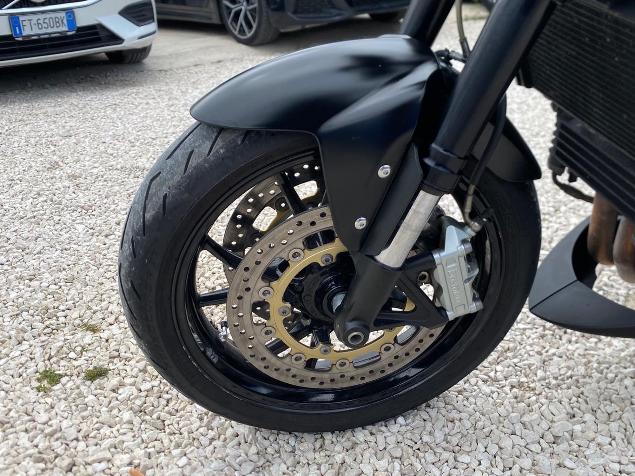 Triumph Speed Triple 1050 DA VETRINA
