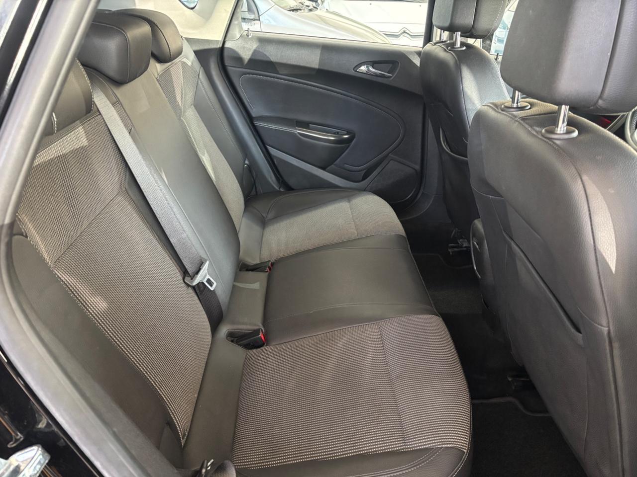 Opel Astra 1.4 Turbo 140CV 5 porte Cosmo