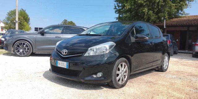 TOYOTA Yaris 1.3 5 porte Lounge GPL