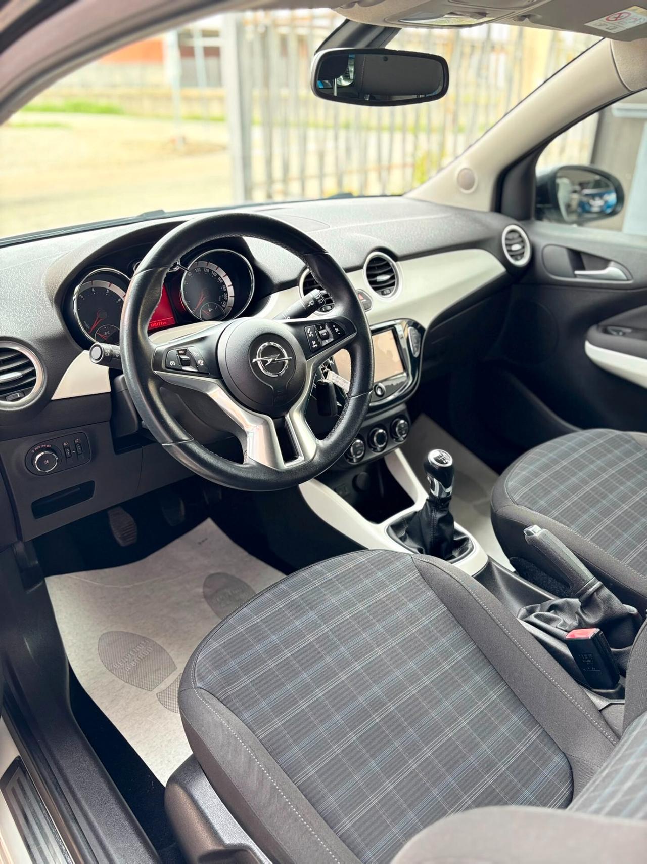 Opel Adam 1.4 87 CV GPL Tech