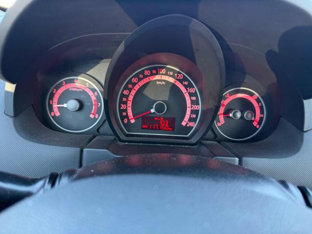 KIA cee'd 117,150km 1.4 90CV 5p. EX nessun lavoro da fare