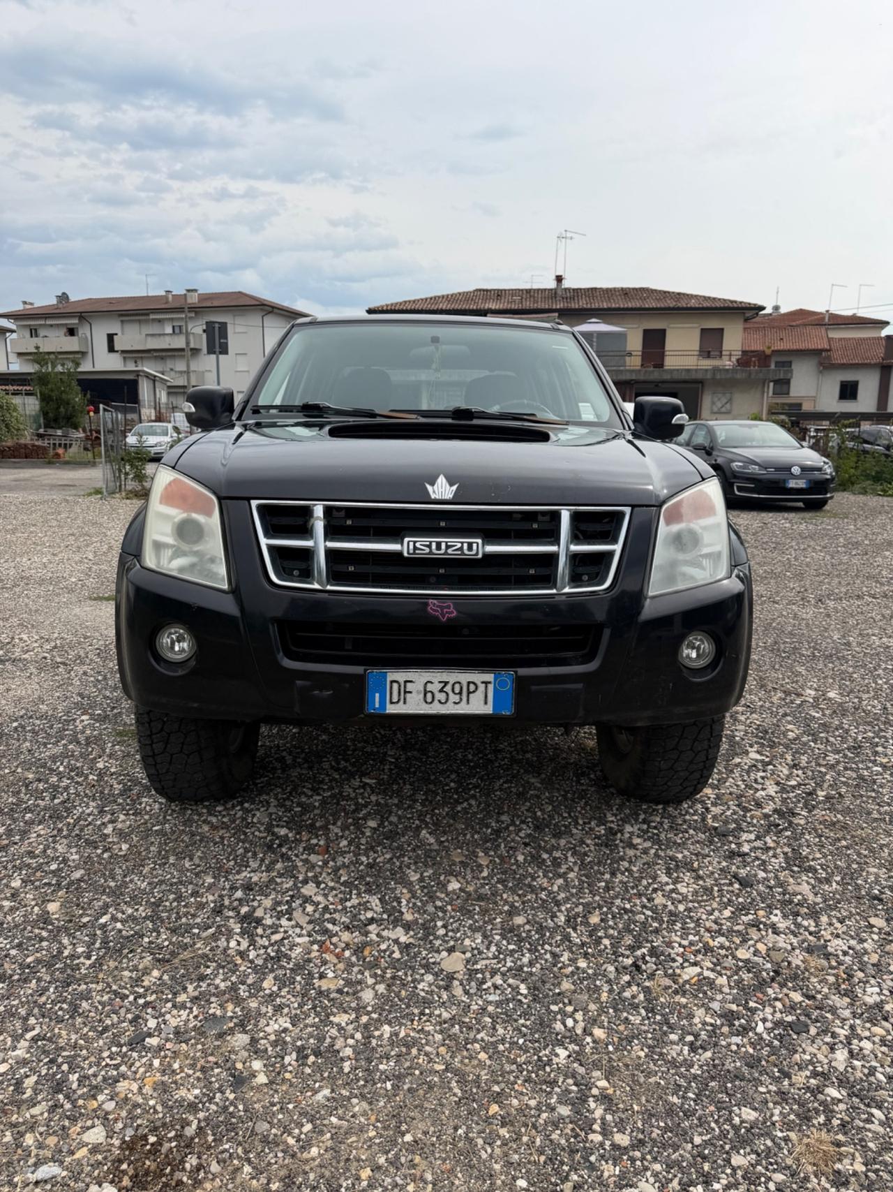 Isuzu D-Max 3.0 TD cat Crew Cab 4WD Pick-up LS Aut.