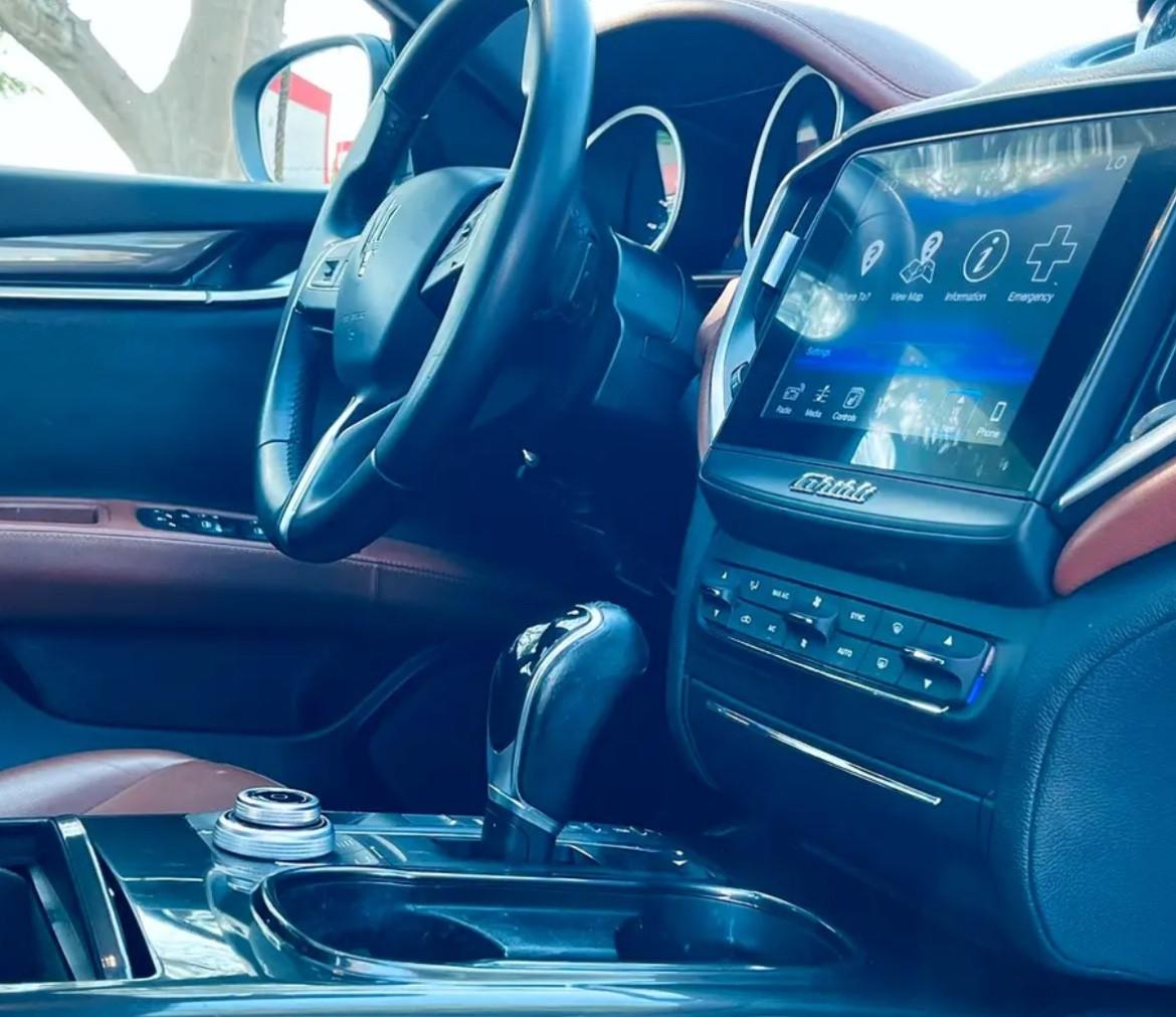 Maserati Ghibli V6 430 CV Q4