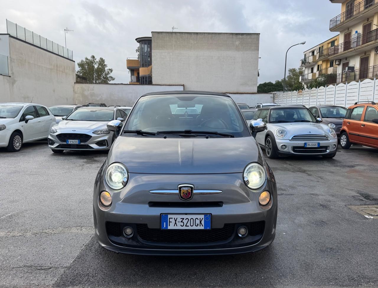 Abarth 500C 1.4 TURBOBENZINA 140CV 2010
