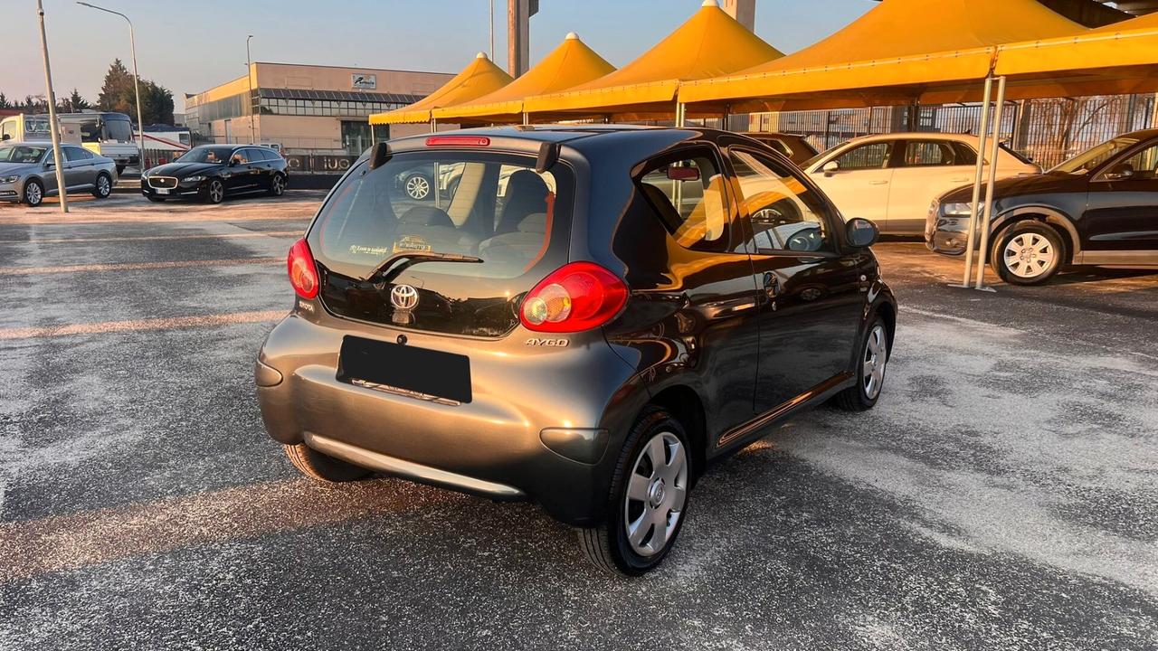 Toyota Aygo 1.0 12V VVT-i 3 porte