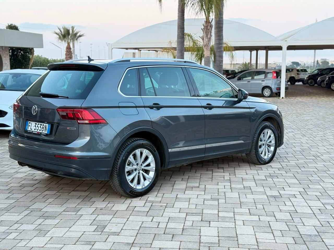 Volkswagen Tiguan 2.0 TDI SCR 4MOTION Business BlueMotion Technology