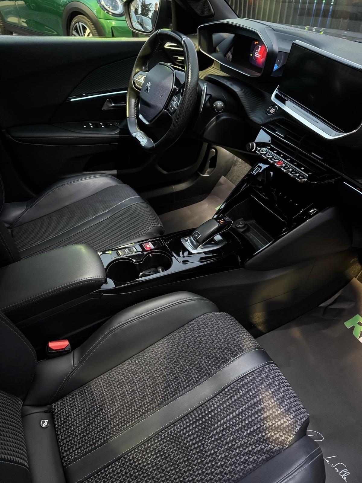 Peugeot 2008 BlueHDi 130 S&S EAT8 GT Pack