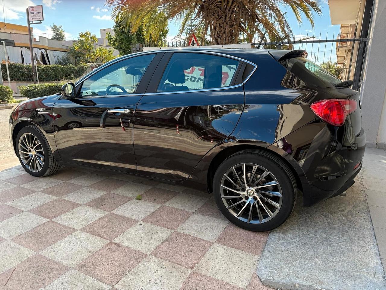 Alfa Romeo Giulietta 1.6 JTDm-2 105 CV Distinctive