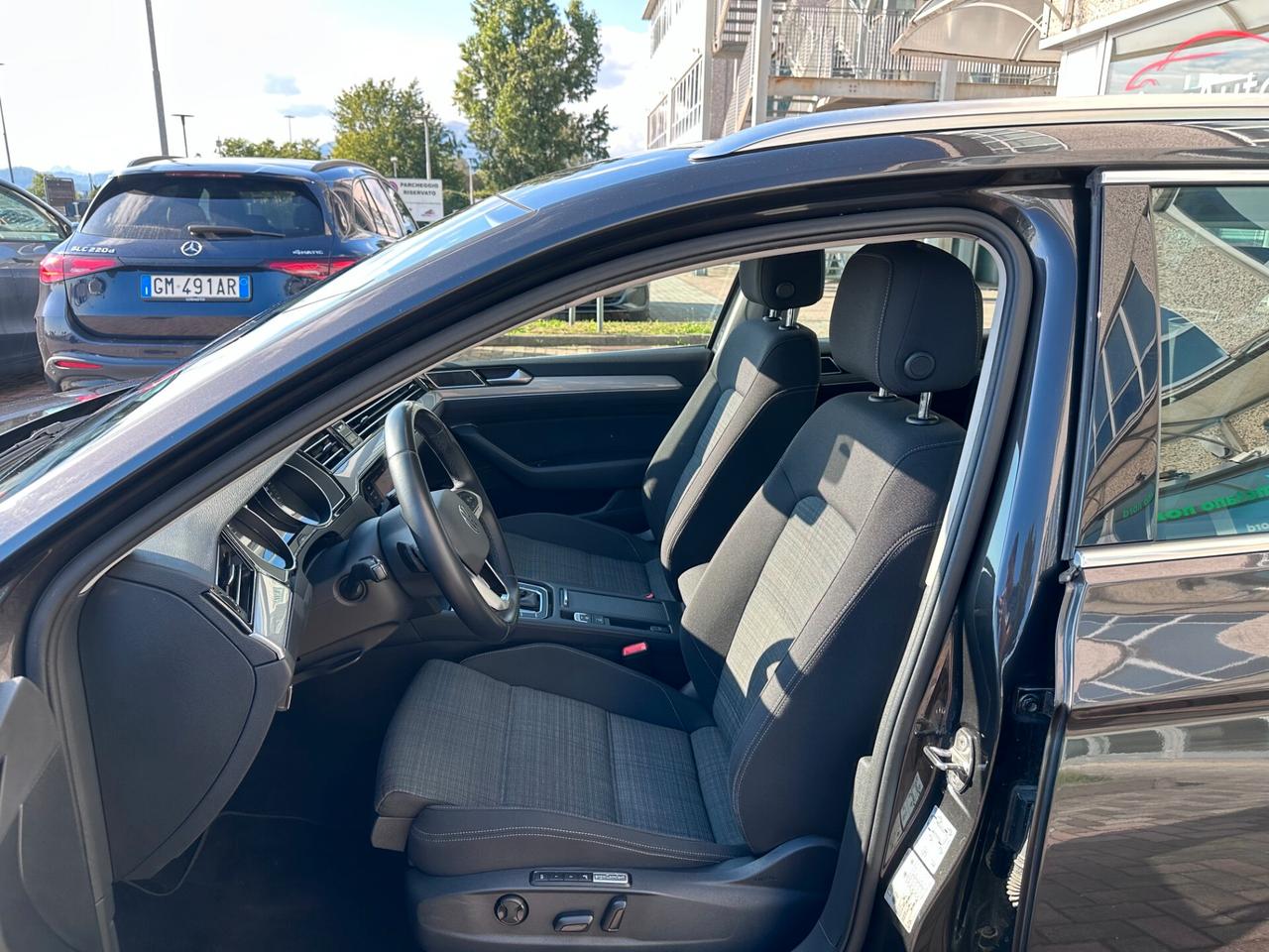 VW PASSAT SW 2.0TDI 150CV DSG EURO6D FARI FULL LED! NAVIGATORE