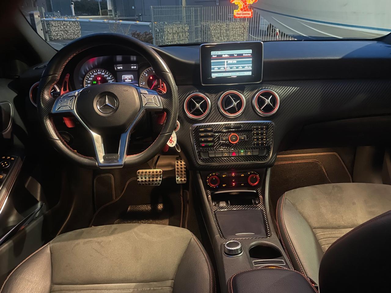 Mercedes-benz A 200 d Automatic Dark Edition