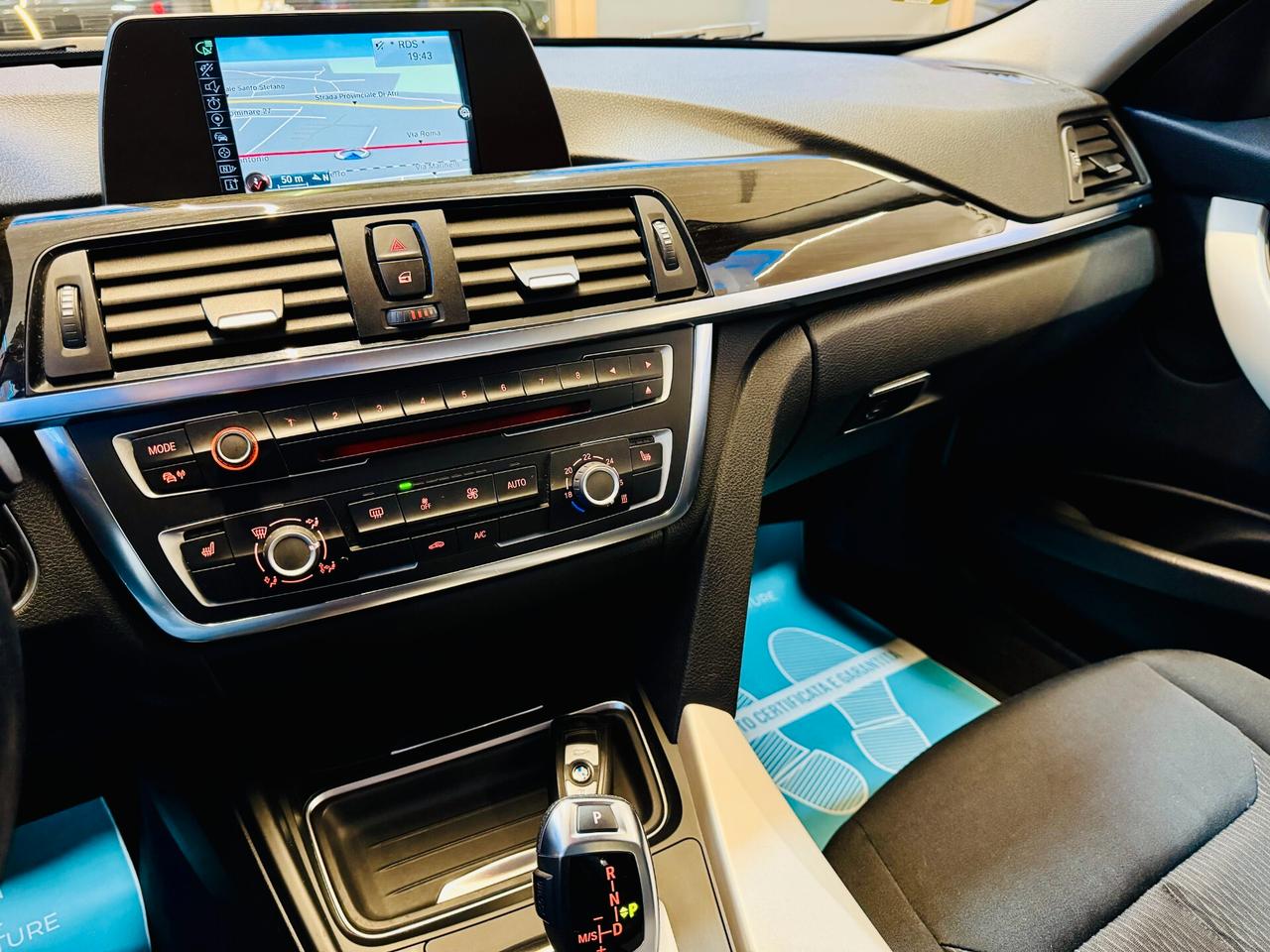 BMW 318d Touring LED / Sedili Risc. / Navi