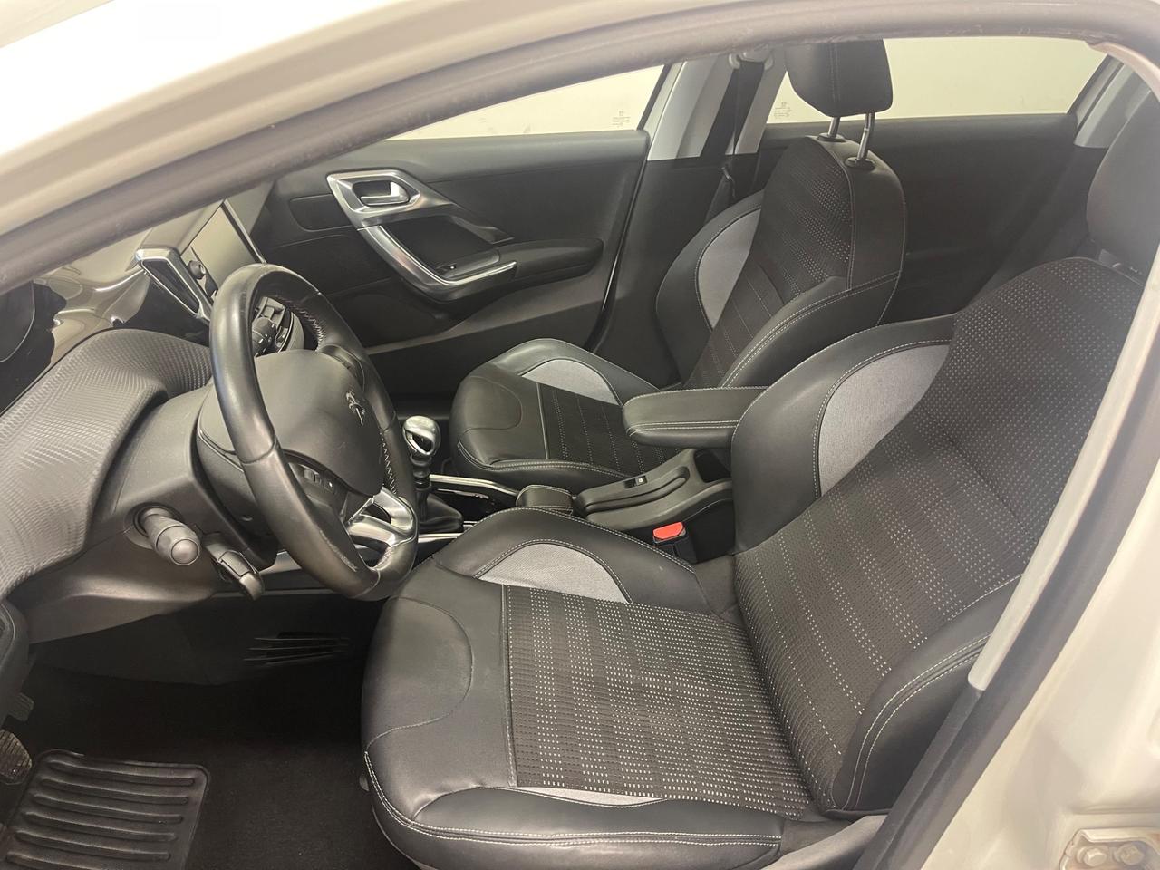 Peugeot 2008 1.6 e-HDi 115 CV Stop&Start Allure