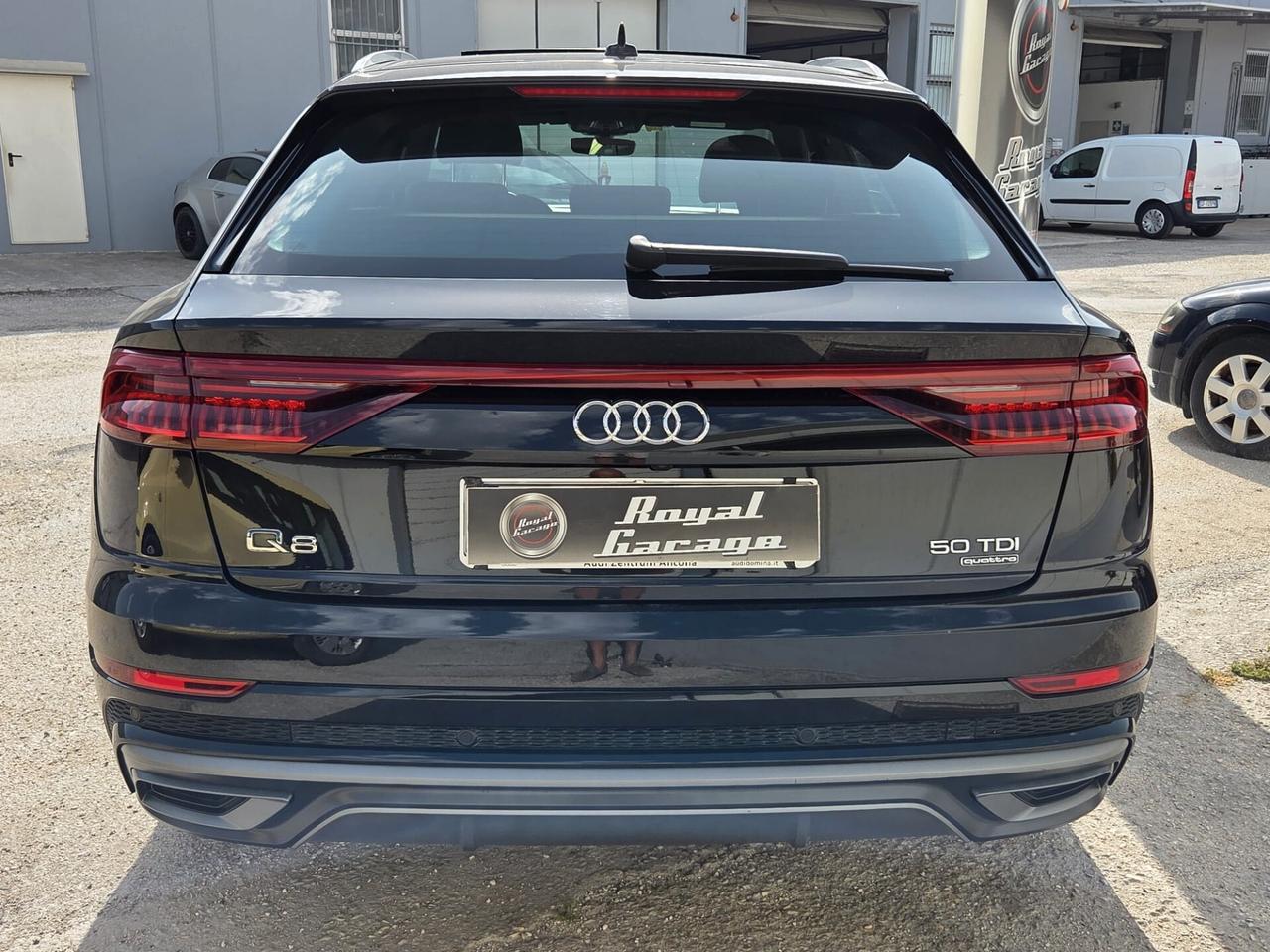 Audi Q8 50 TDI QUATTRO S LINE "FULL OPTIONAL"