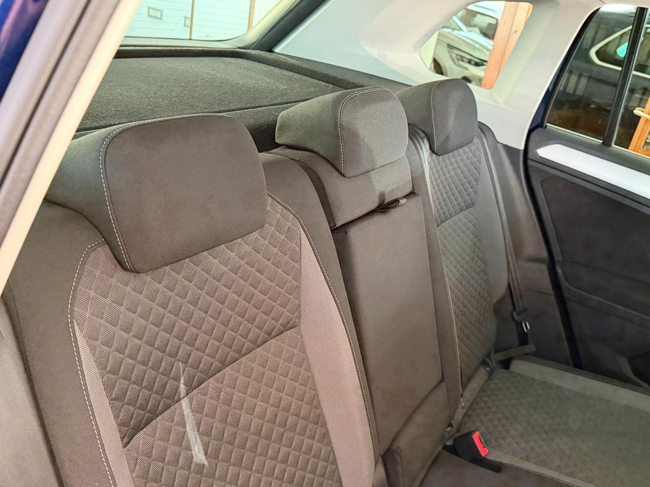 Volkswagen Tiguan 1.6 TDI 115 cv. BUSINESS (Nav)