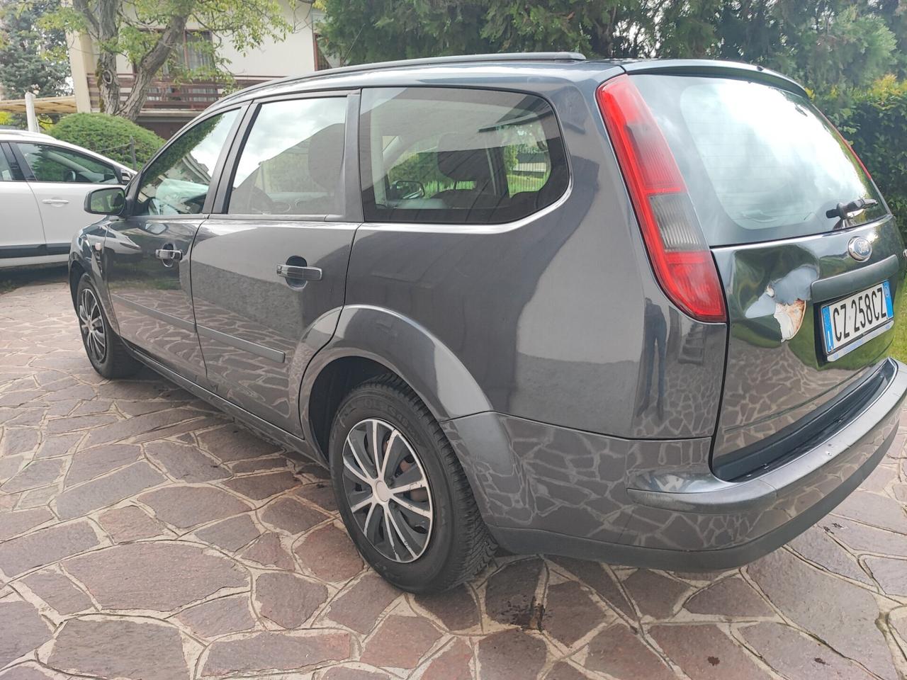 Ford Focus 1.6 TDCi 90 CV station wagon neopatentati