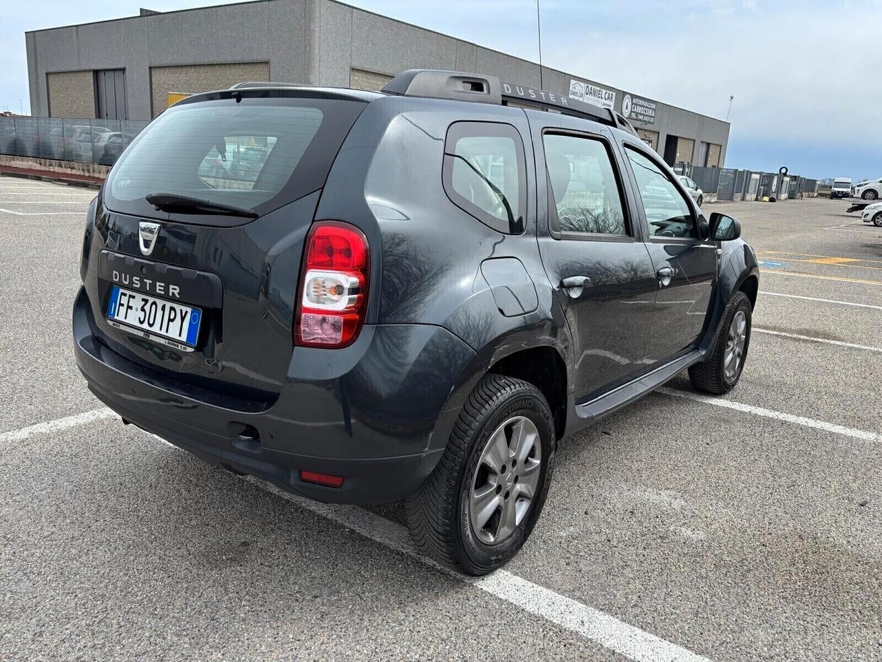 Dacia Duster 1.6 GPL 115CV EURO6 S&S 4X2 SERIE LIMITATA BLACK SHADOW