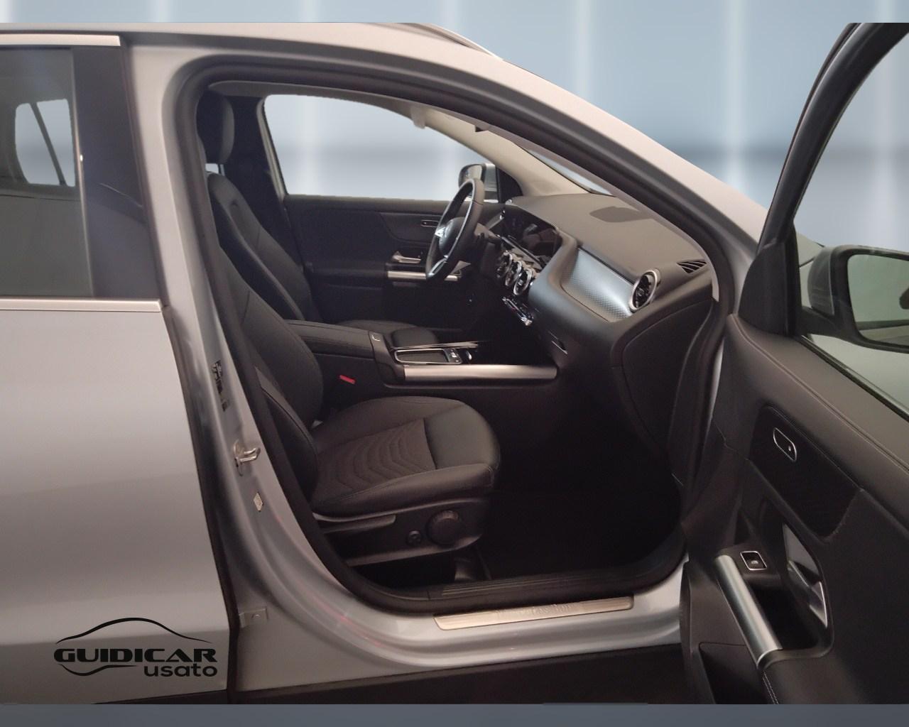 Mercedes-Benz GLA-H247 2023 - GLA 180 d Progressive Advanced auto