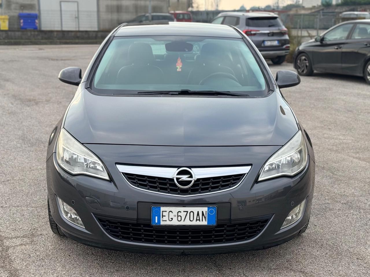Opel Astra 1.7 Diesel 2011 ok neop