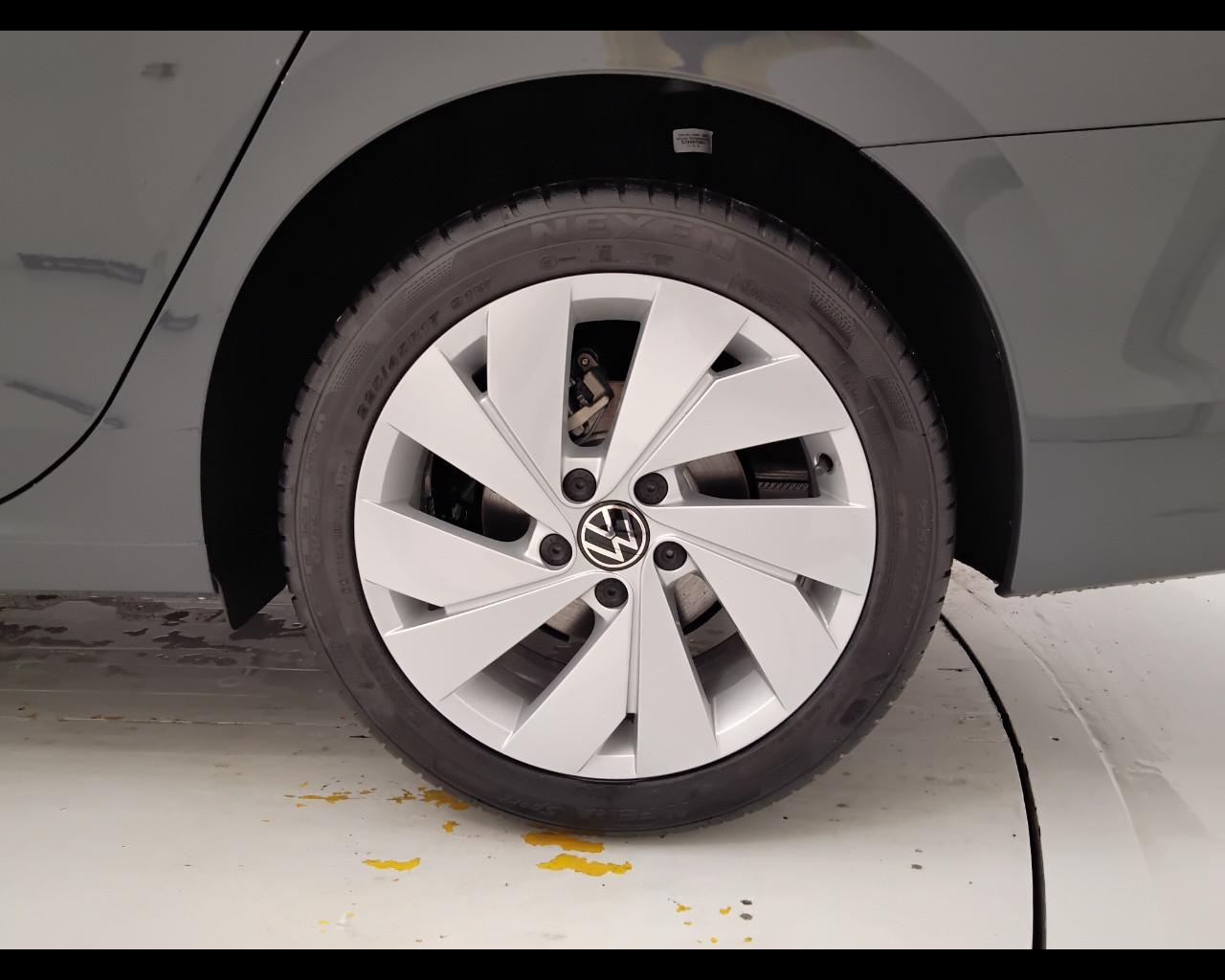 VOLKSWAGEN Golf VIII 2024 Variant - Golf Variant 1.5 etsi Life 115cv dsg