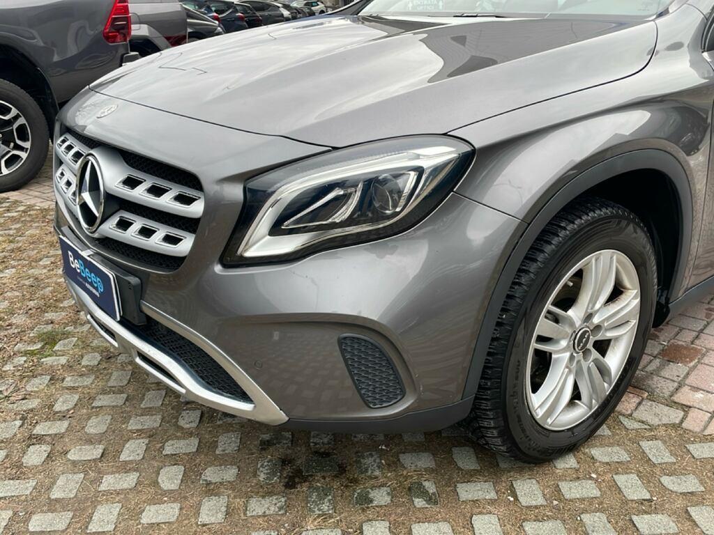 Mercedes GLA 200 200 D Sport 4Matic 7G-DCT