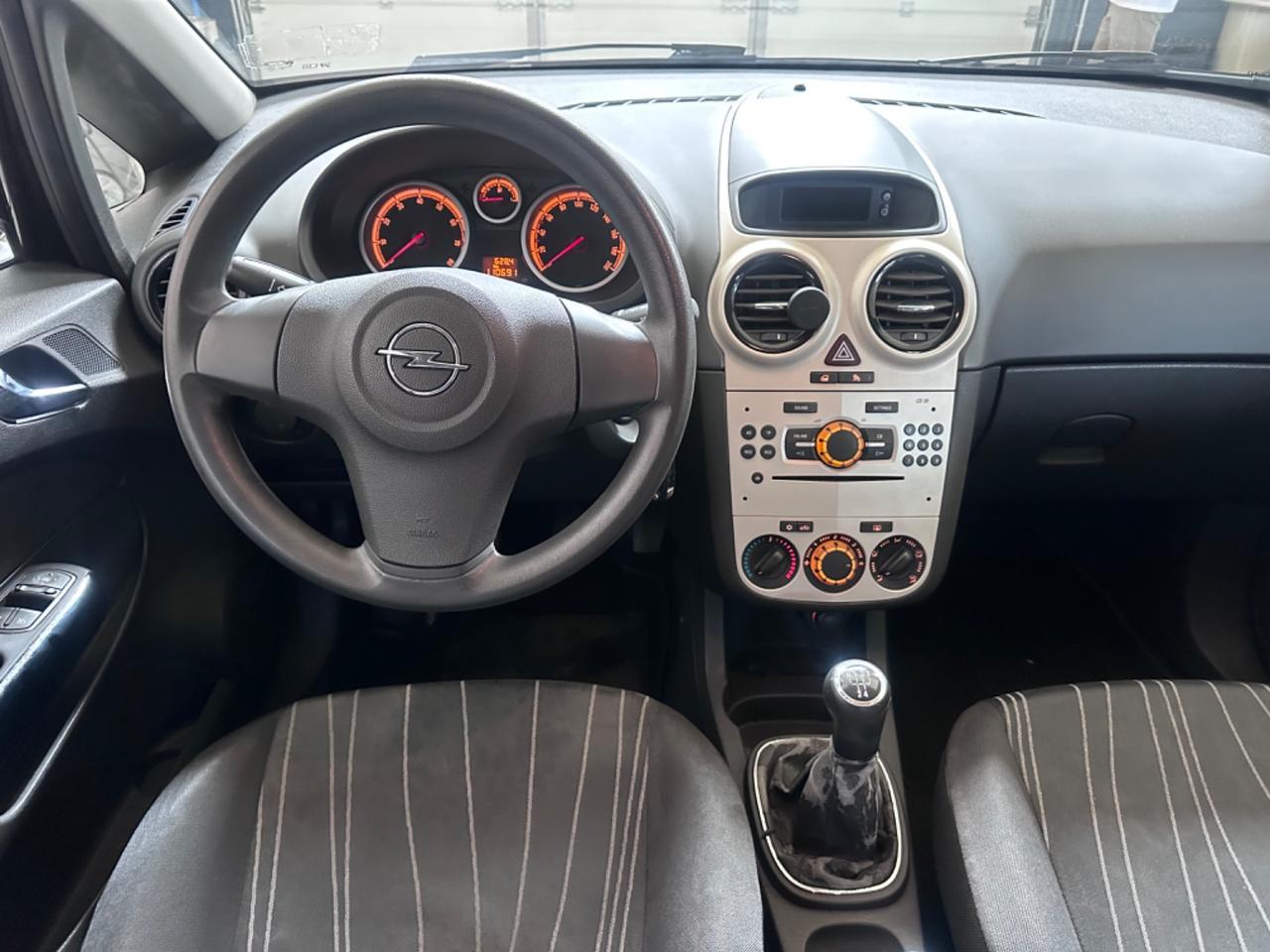 Opel Corsa 1.2i 16V cat 5 porte Club