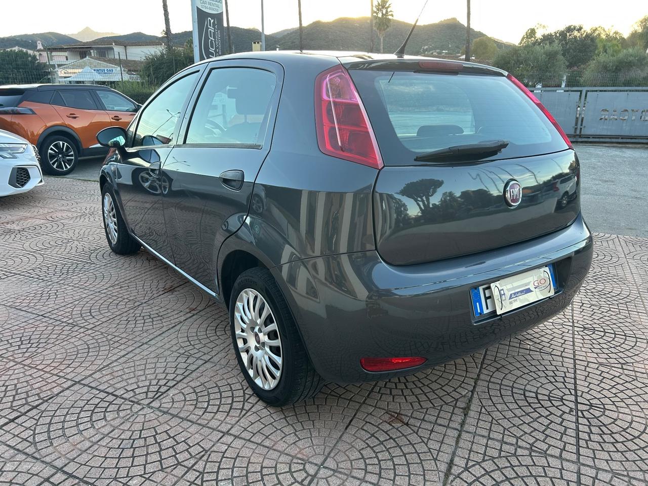 Fiat Punto 1.3 MJT II S&S 95 CV 5 porte Street
