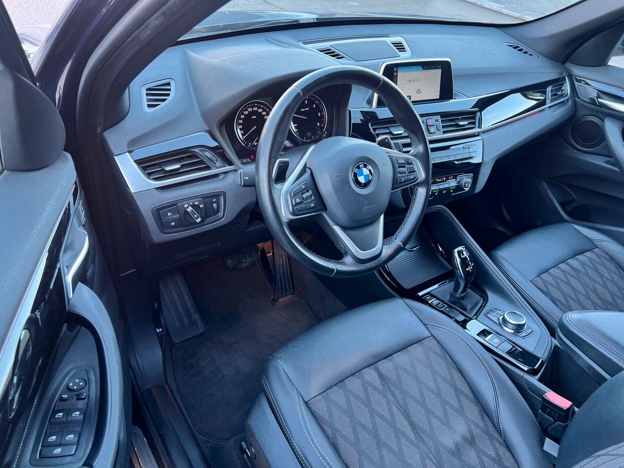 Bmw X1 sdrive18d xLine AUTOM. LED/NAVI/PELLE PERFETTA