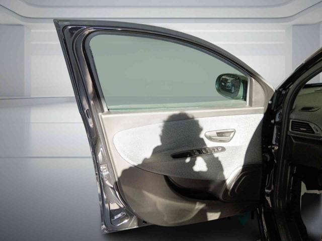 LANCIA Ypsilon 1.0 FireFly 5 porte S&S Hybrid Silver Plus