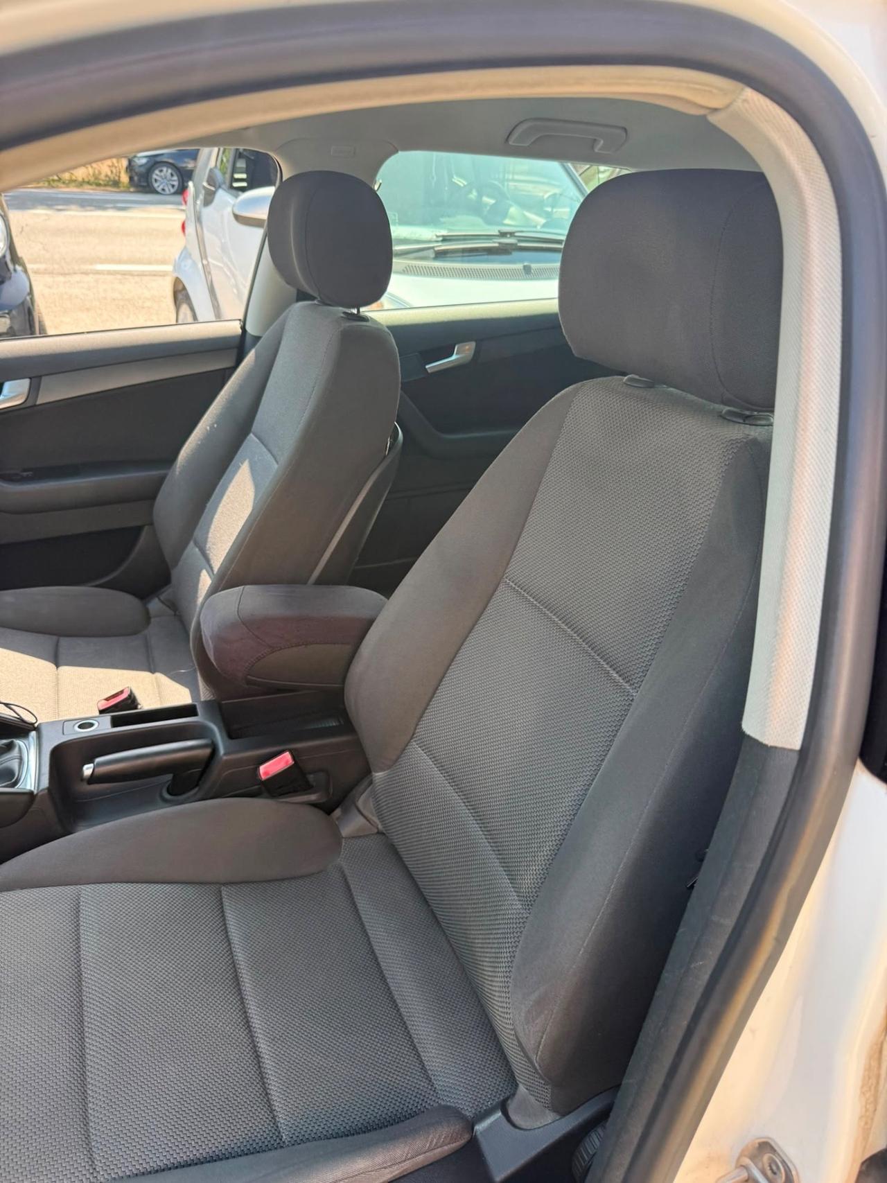 Audi A3 SPB 1.6 TDI 105 CV CR Ambiente