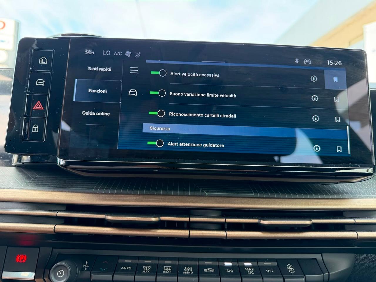 Lancia Ypsilon Hybrid e-DCT Edizione Cassina