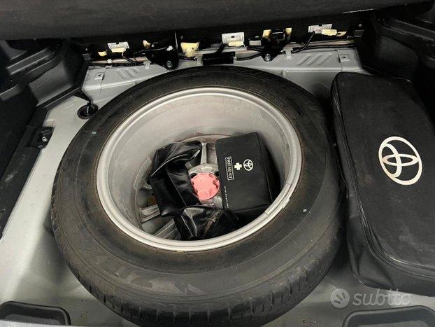 TOYOTA Yaris Cross 1.5 Hybrid 5p. E-CVT Business