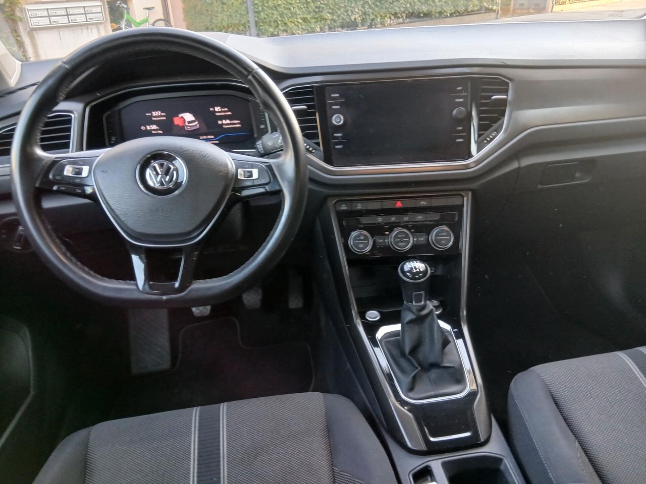 Volkswagen T-Roc 1.0 TSI 115 CV Style teck pack+doppi cerchi tua a € 199 mese