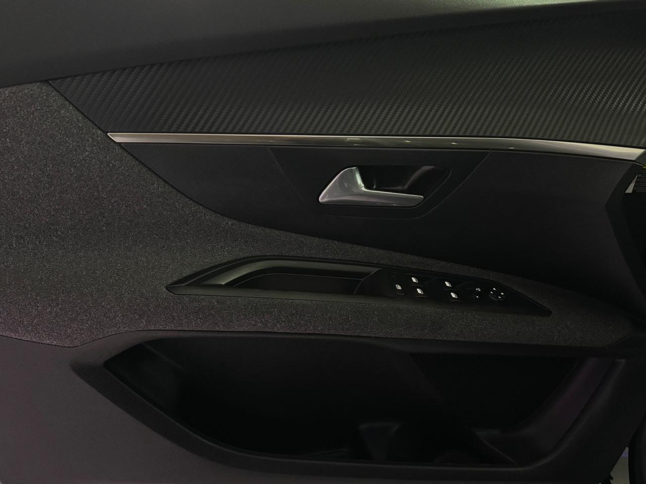Peugeot 3008 BlueHDi 130Cv EAT8 Allure