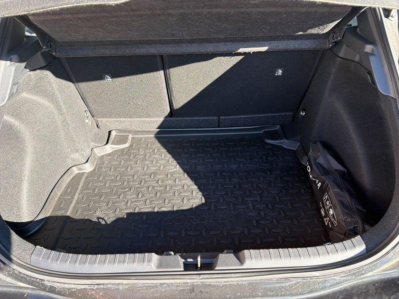 Toyota Corolla Corolla 1.8h Active cvt