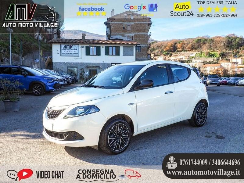 Lancia Ypsilon 1.0 FireFly 5 porte S&S Hybryd Gold