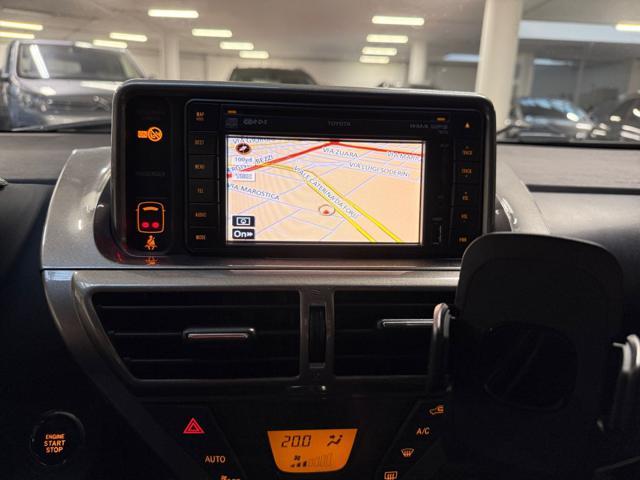 TOYOTA iQ 1.3 Executive Automatica