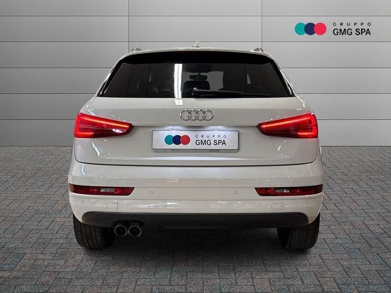 Audi Q3 2.0 tdi Business 120cv s-tronic