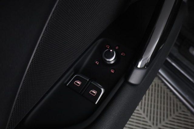 AUDI TT TT Coupé 40 TFSI S tronic