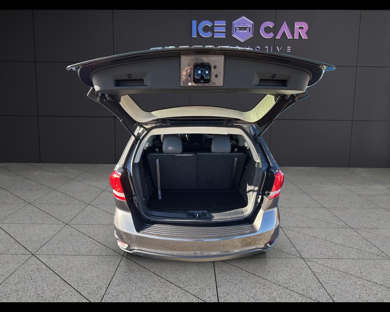 FIAT Freemont 2.0 Mjt 170 CV 4x4 aut. Lounge 7 POSTI!