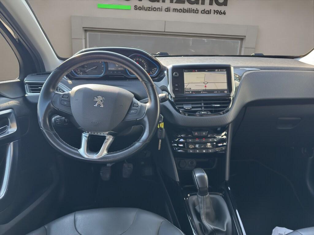 Peugeot 2008 1.2 puretech t Allure 110cv NEOPATENTATI
