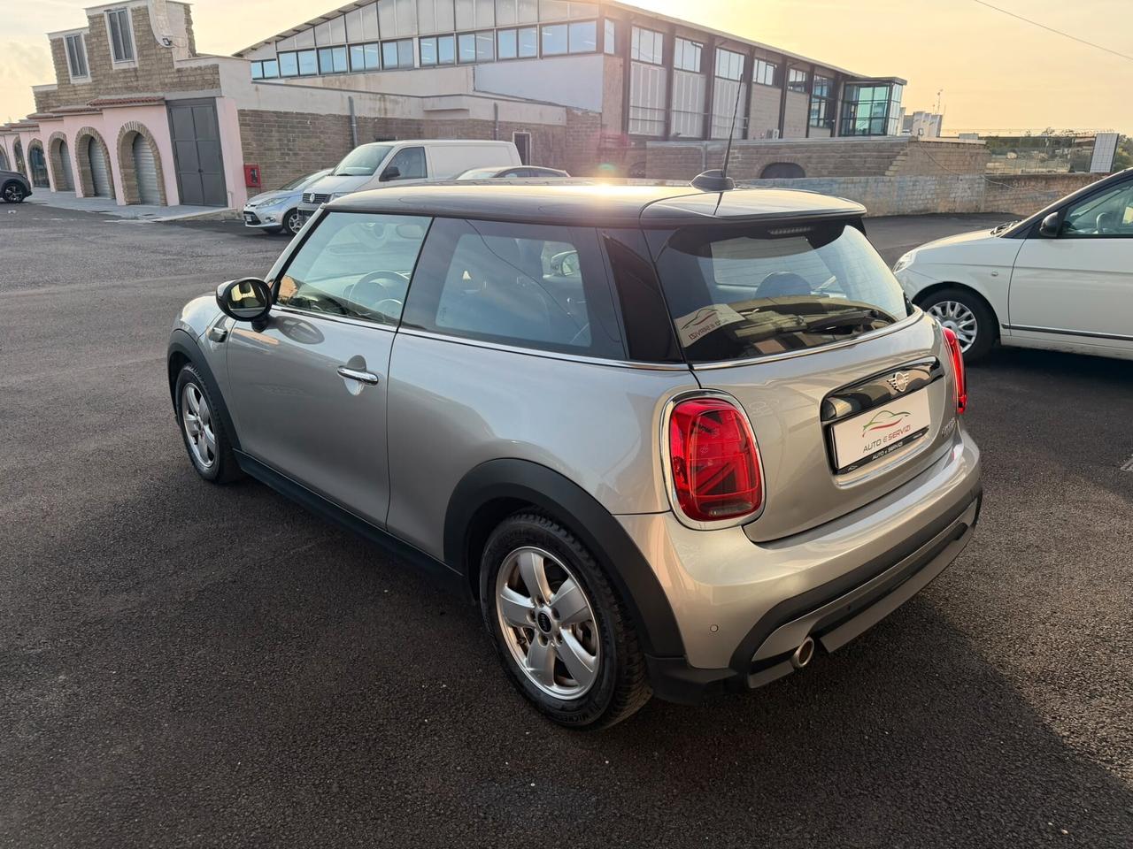 Mini 1.5 Cooper 3p Business Auto Unipro