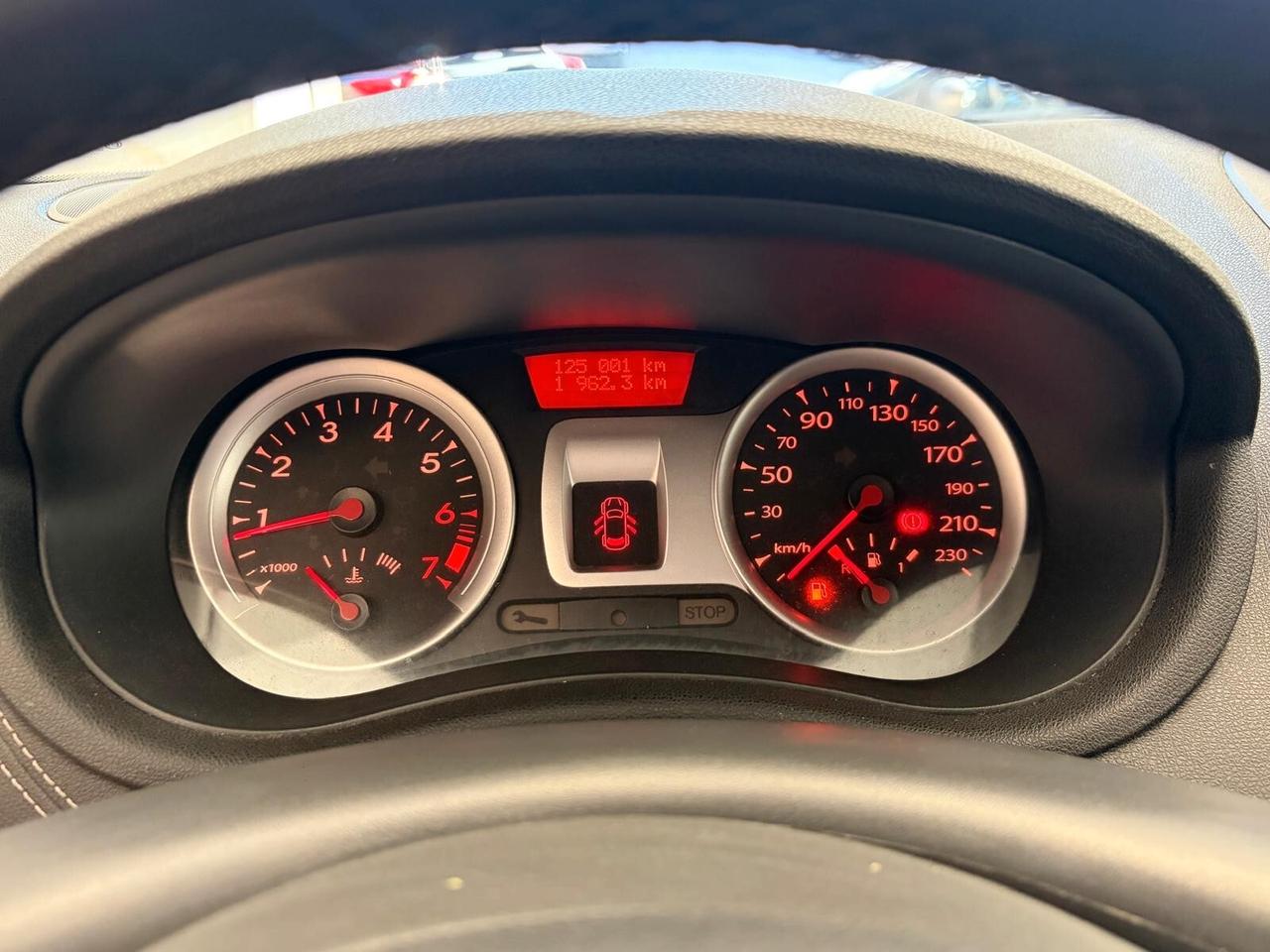 Renault Clio 1.2 COMPRESO TAGLIANDO&DISTRIBUZIONE