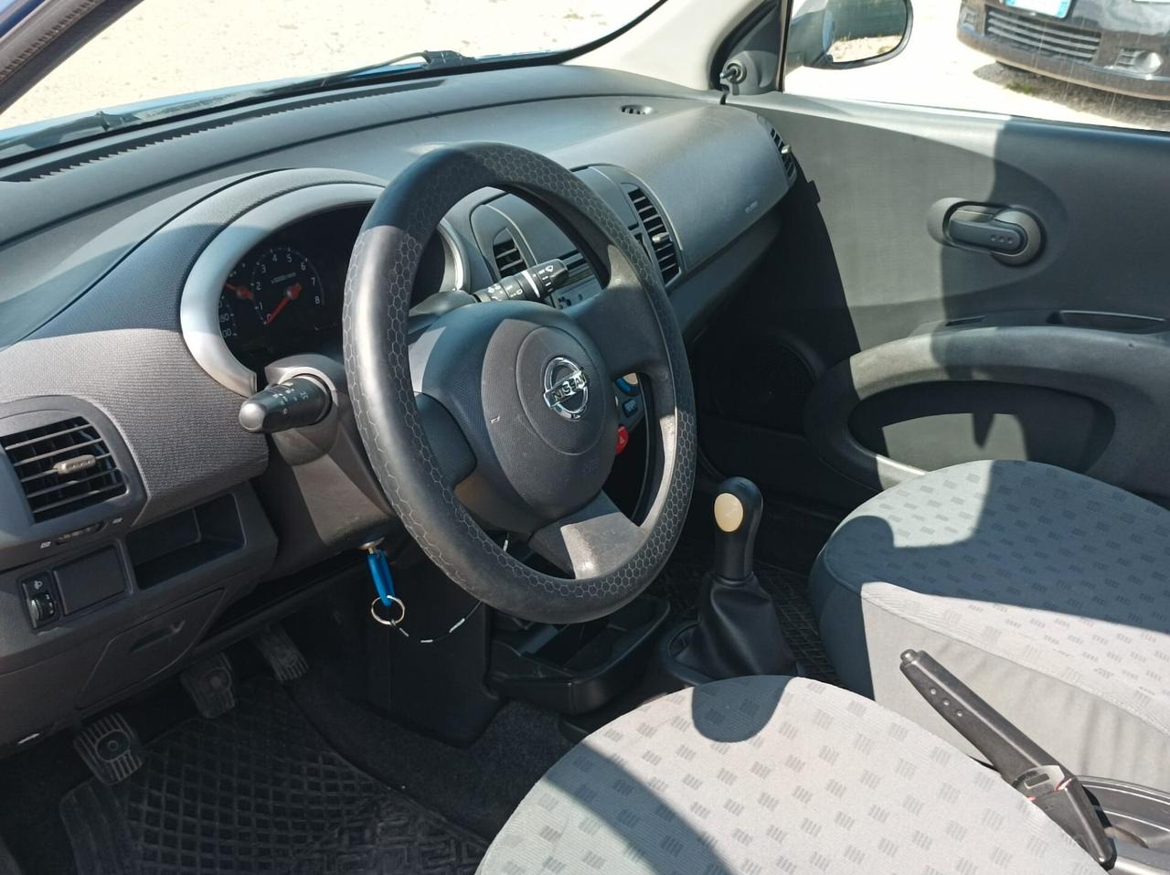 Nissan Micra 1.0 16V 5 porte Visia
