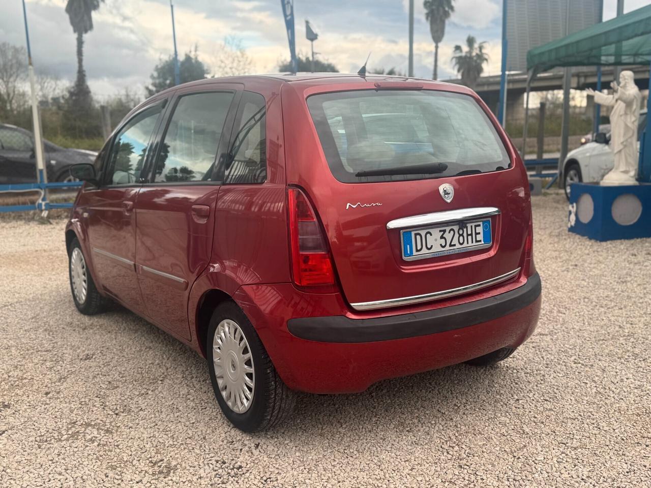 Lancia MUSA 1400 GPL 2006