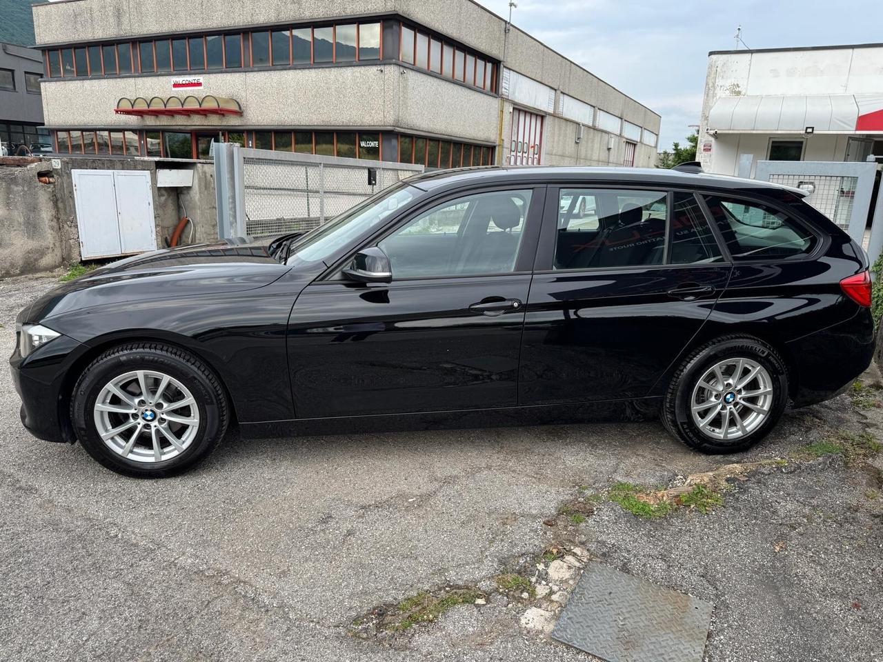 BMW 316d Touring 116CV OK NEO PATENTATI 2015