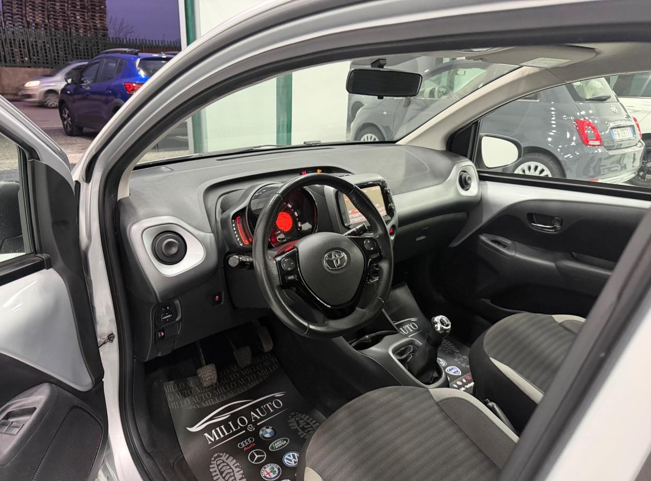 Toyota Aygo 1.0 VVT-i 72 CV 5 porte x-business