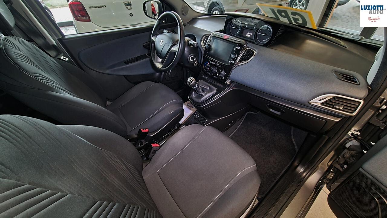 Lancia Ypsilon 1.2 GPL GOLD